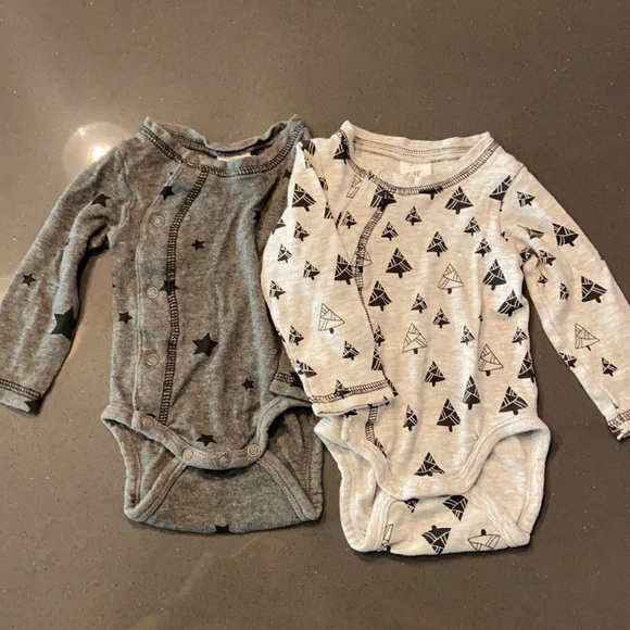 H&M Gender Neutral Kimono Onesies 1-2 Months - Picture 1 of 5